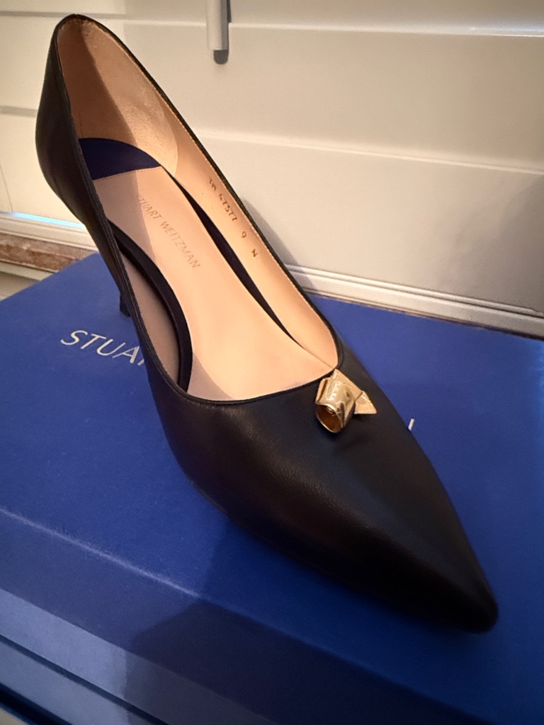 Stuart Weitzman Black Pointed Toe Leather Pump With Gold Accent